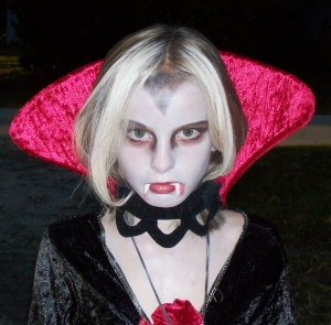 little-girl-vampire